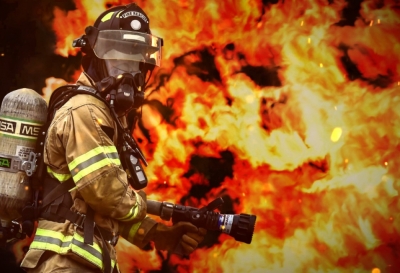 Certificación en Sistemas de Protección contra Incendios + IA (Premium con Doble Certificación)