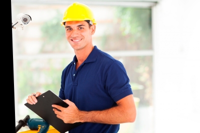 Técnico Instalador de Alarmas, Cámaras de Seguridad y Control de Acceso + IA