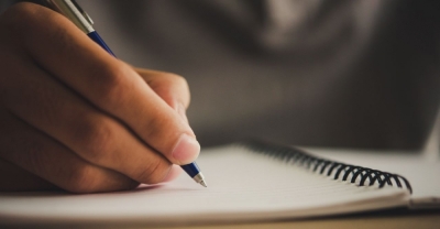 Curso de Grafología Forense + IA (Premium con Doble Certificación)